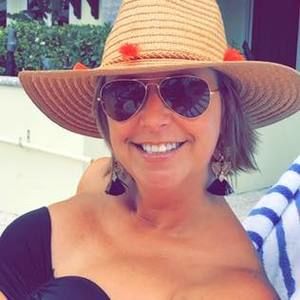 Meet your Posher, Anna corley